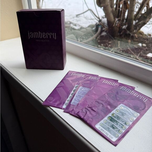 Jamberry Nail Wrap mini heater and set of four wraps NWT - Picture 15 of 15